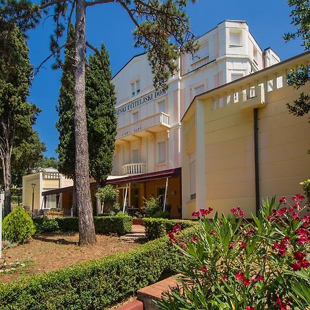 Hotel Vila Ružica - depandanse Crikvenica Exterior foto
