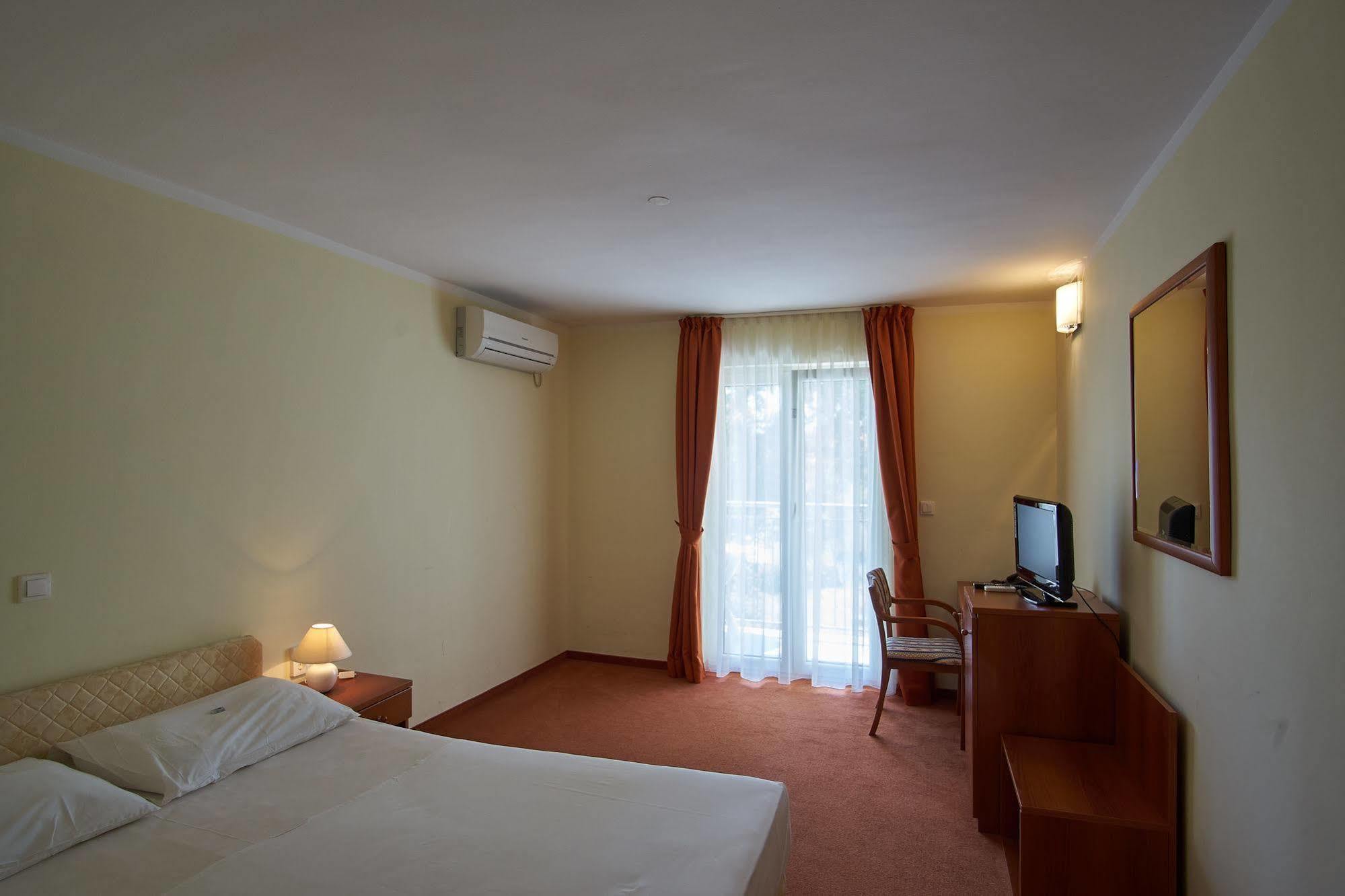 Hotel Vila Ružica - depandanse Crikvenica Exterior foto